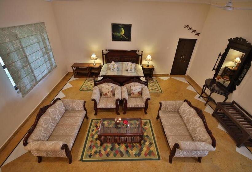 סוויטה דלוקס, Roop Niwas Kothi, Near Mandawa