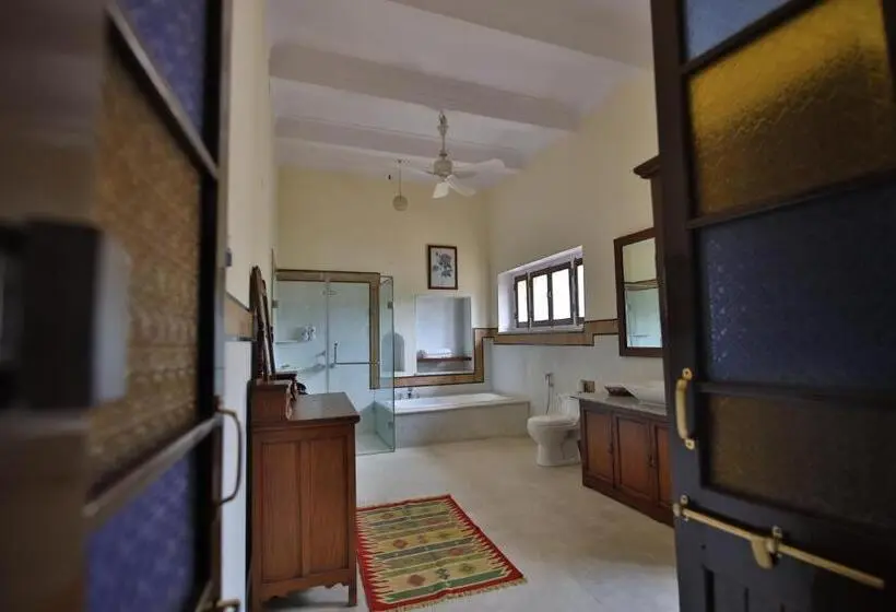 プールビュースイート, Roop Niwas Kothi, Near Mandawa