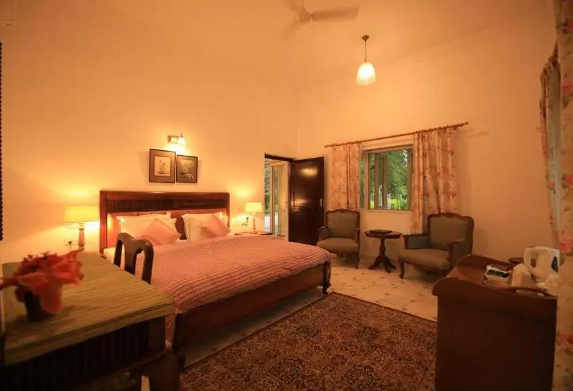 キングサイズベッドのスーペリアルーム, Roop Niwas Kothi, Near Mandawa