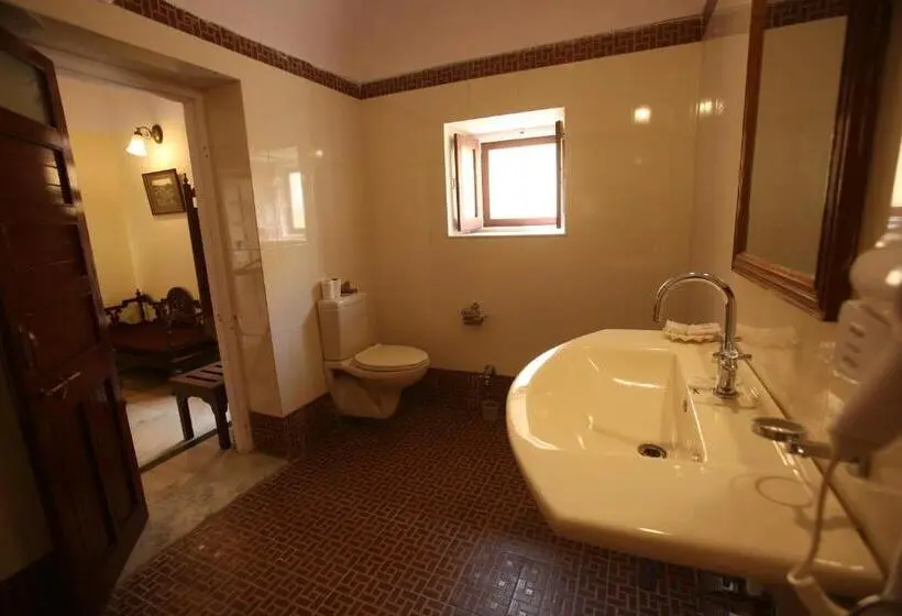 デラックスルーム, Roop Niwas Kothi, Near Mandawa