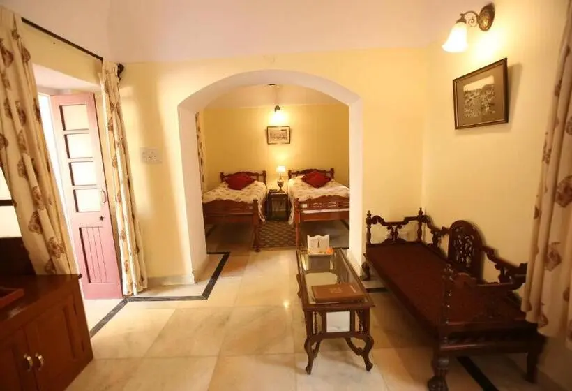 デラックスルーム, Roop Niwas Kothi, Near Mandawa