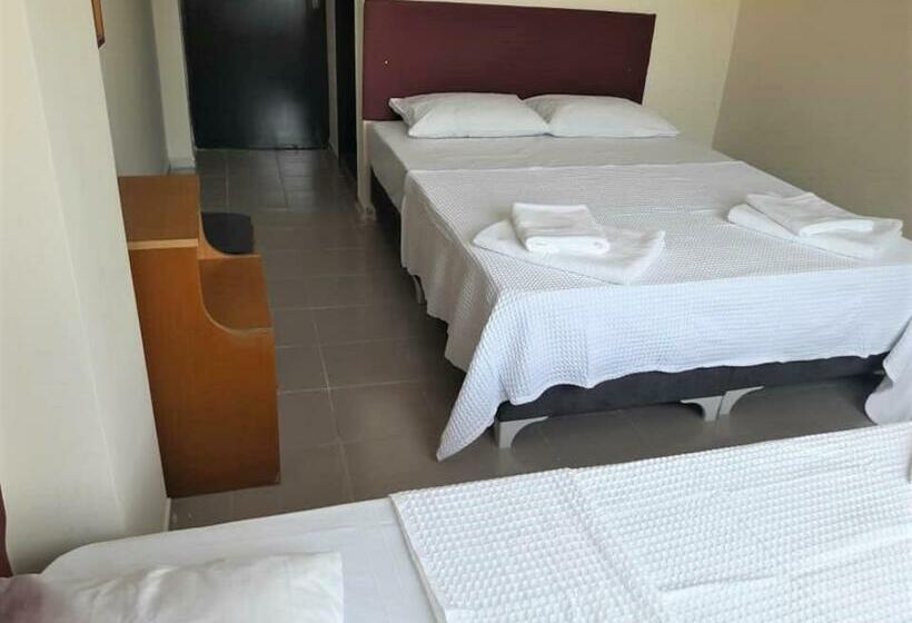 غرفة قياسية مطلّة علي البحر, Vi̇lla Fuat