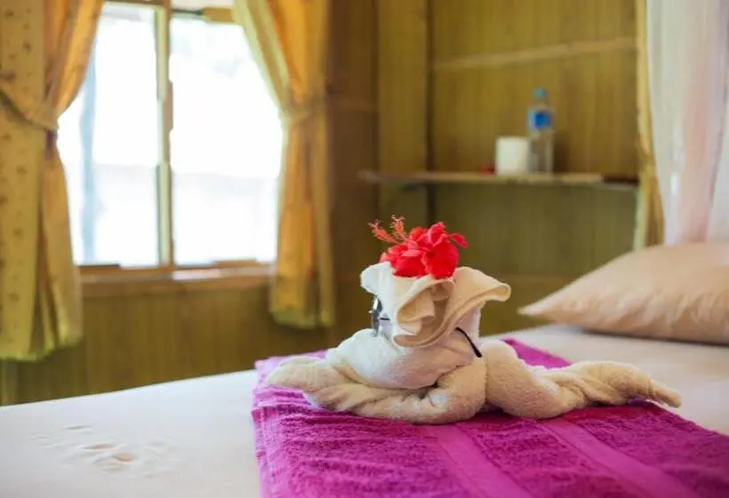 スタンダードバンガロー, Koh Mook Garden Beach Resort