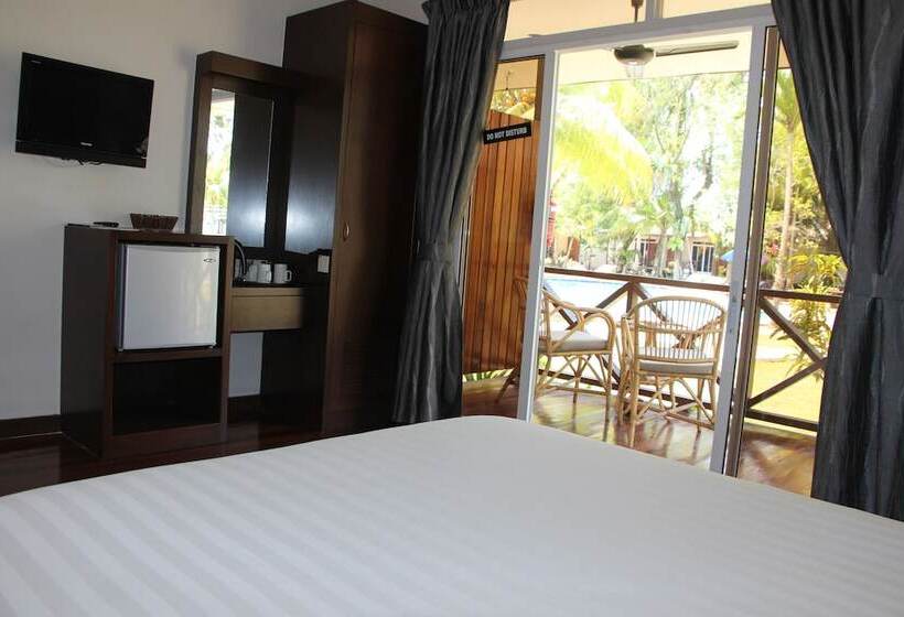 בקתת חדר, Langkah Syabas Beach Resort