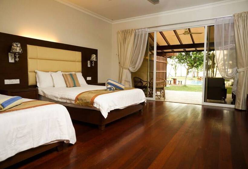 חדר דלוקס נוף לים, Langkah Syabas Beach Resort