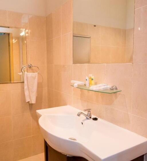 בקתת חדר, Langkah Syabas Beach Resort