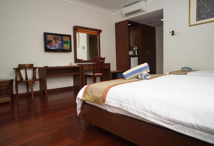 חדר דלוקס נוף לים, Langkah Syabas Beach Resort