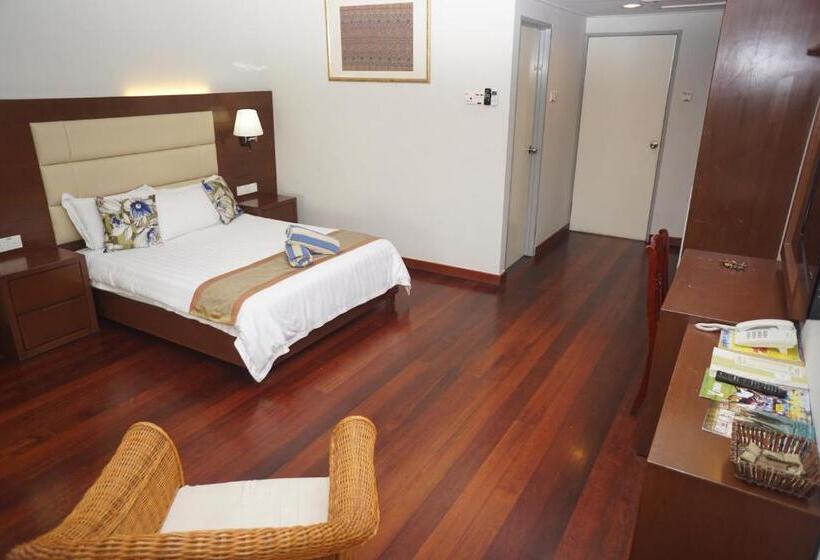 חדר דלוקס נוף לים, Langkah Syabas Beach Resort