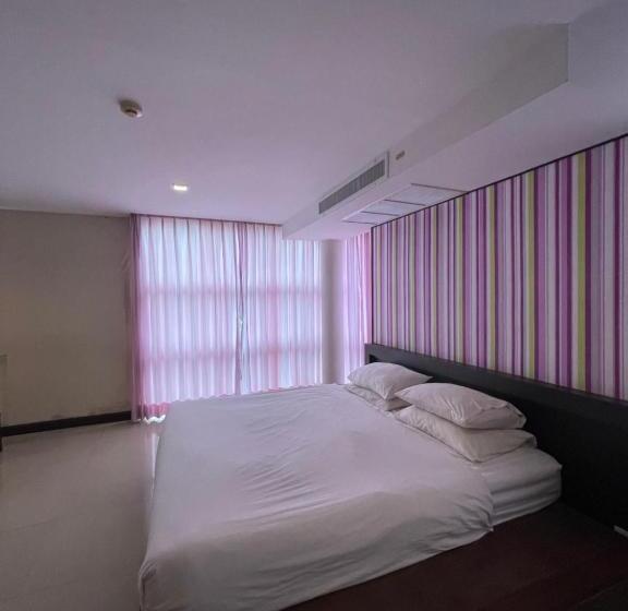 شقة غرفة واحدة مطلة على الحديقة, Dee Apartments