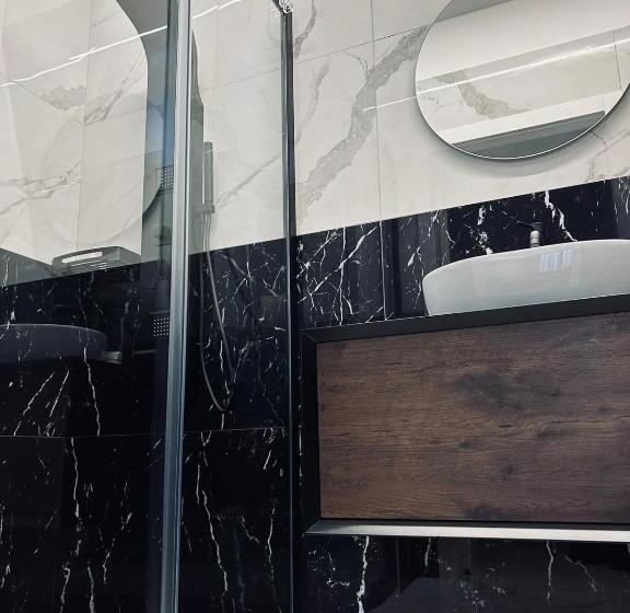 带大床的标准间, Diadema Luxury Suite