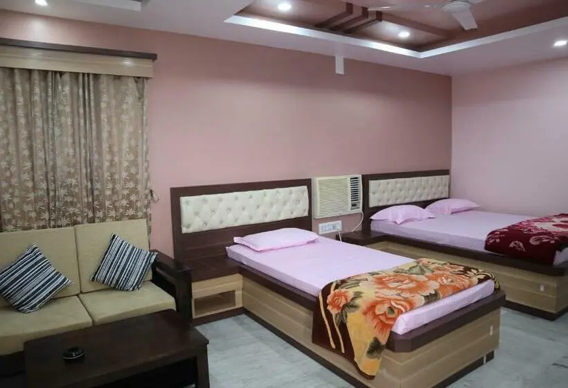 Standard-huone, Staymaker Hotel Suraj   Only Indian Citizens Allowed