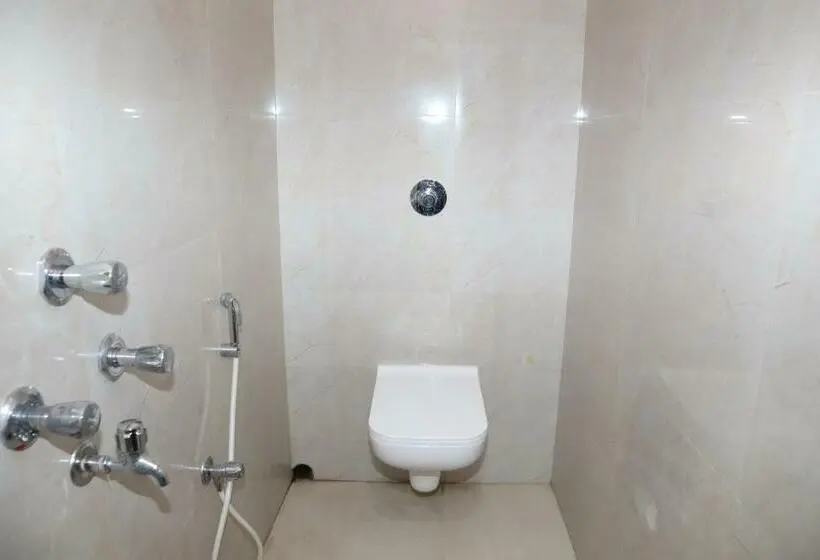 Standard-huone, Staymaker Hotel Suraj   Only Indian Citizens Allowed