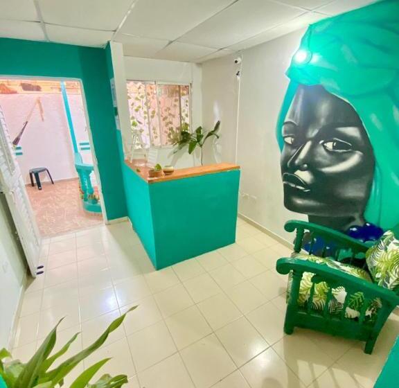 اتاق استاندارد با سرویس بهداشتی مشترک, Aurelia Compartida Hospedaje