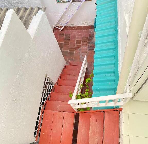 اتاق استاندارد با سرویس بهداشتی مشترک, Aurelia Compartida Hospedaje