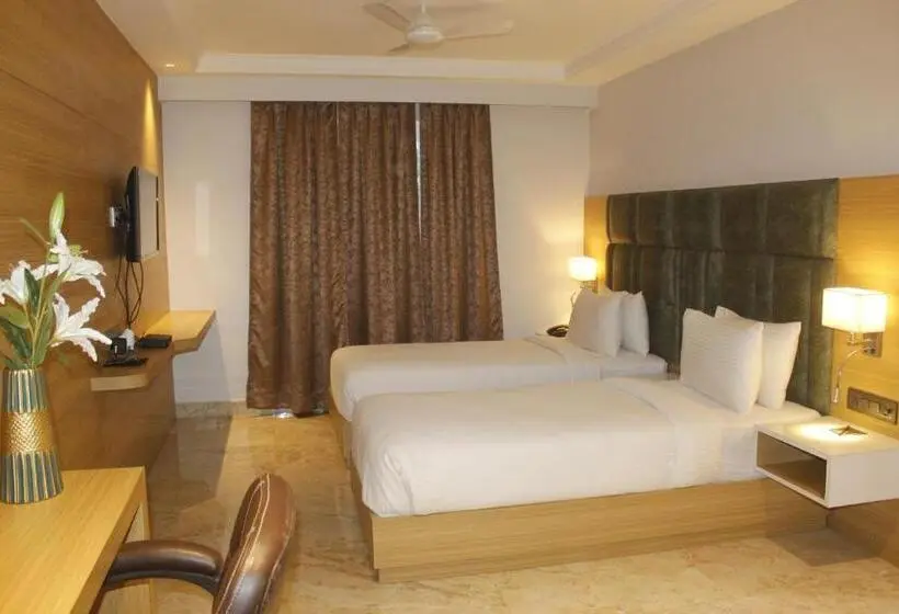 Camera Deluxe, Luxus Inn