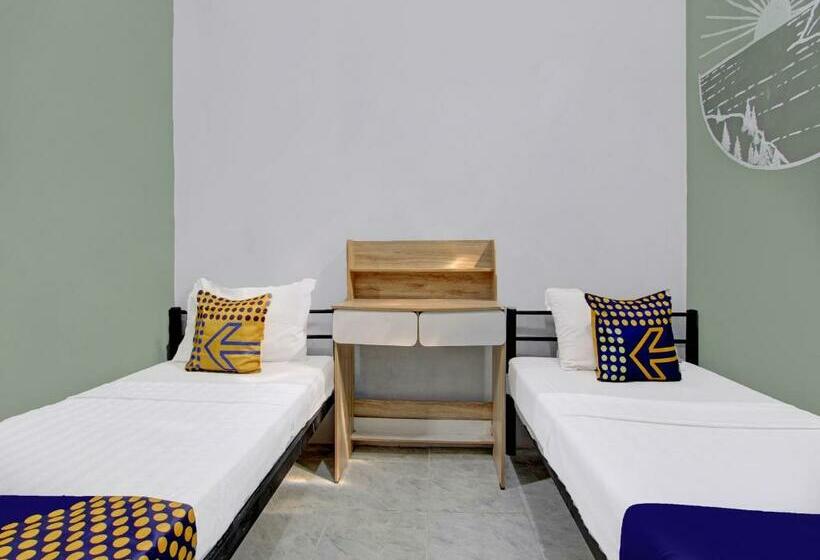 חדר אקונומי, Spot On 92490 Casa Homestay Syariah