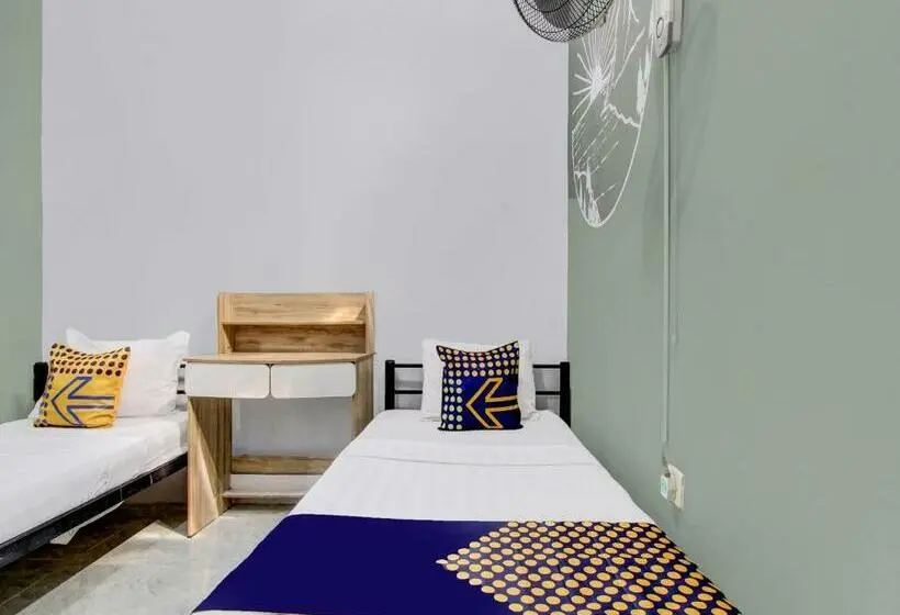 エコノミールーム, Spot On 92490 Casa Homestay Syariah