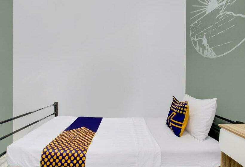 חדר סופריור יחיד, Spot On 92490 Casa Homestay Syariah