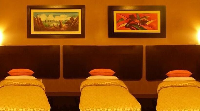 חדר סטנדרט לשלושה, Acuario Hotel & Suite