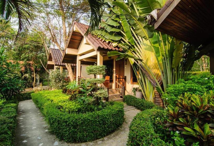 غرفة سوبيريور مطلّة علي الحديقة, Ao Cho Grandview Hideaway Resort