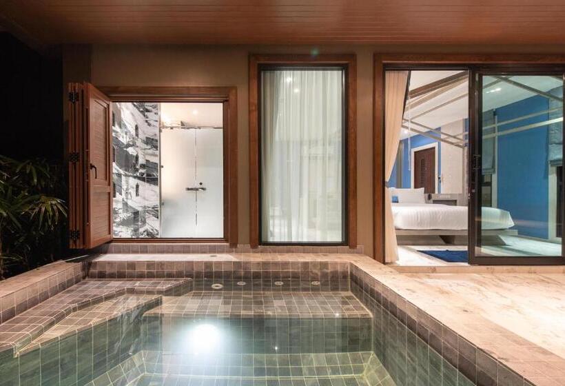 جناح مزود بحمام سباحة, Ao Cho Grandview Hideaway Resort