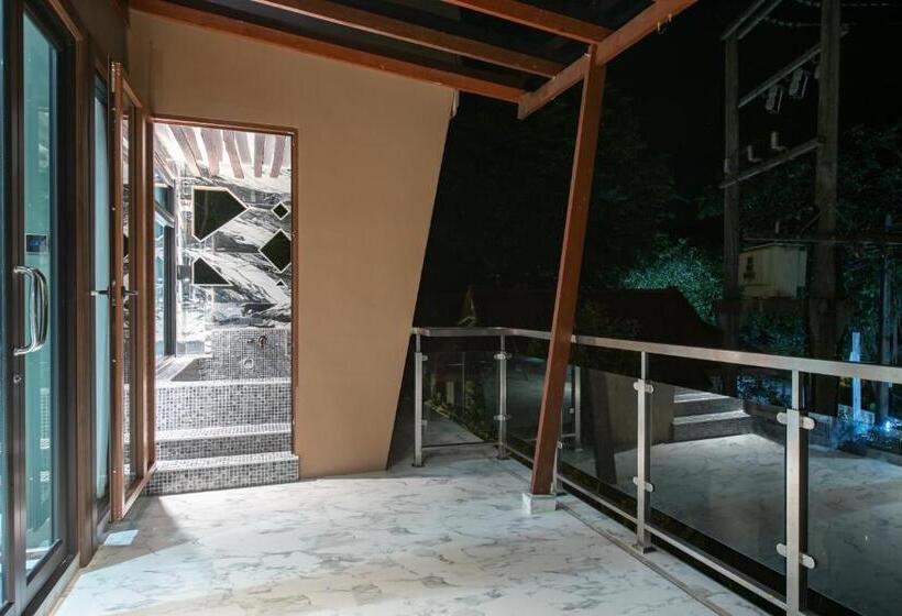 جناح, Ao Cho Grandview Hideaway Resort