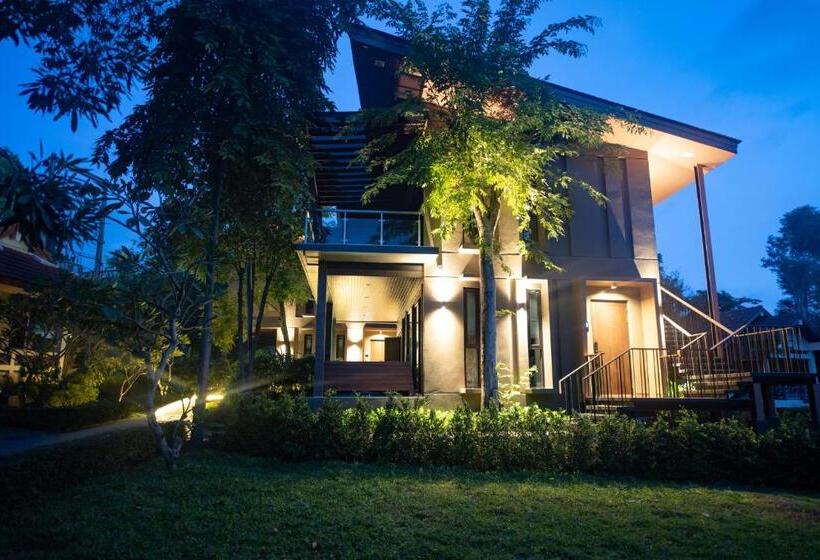 جناح مزود بحمام سباحة, Ao Cho Grandview Hideaway Resort