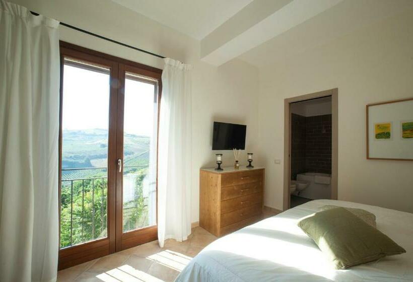 חדר סופריור, Feudo Del Biviere