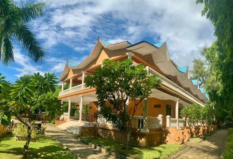 اتاق لوکس, The Hotel Umbra Bagan