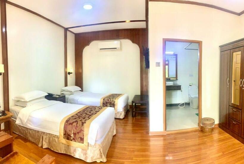 اتاق لوکس, The Hotel Umbra Bagan