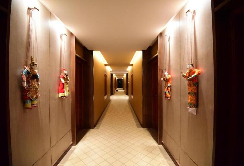 اتاق لوکس, The Hotel Umbra Bagan