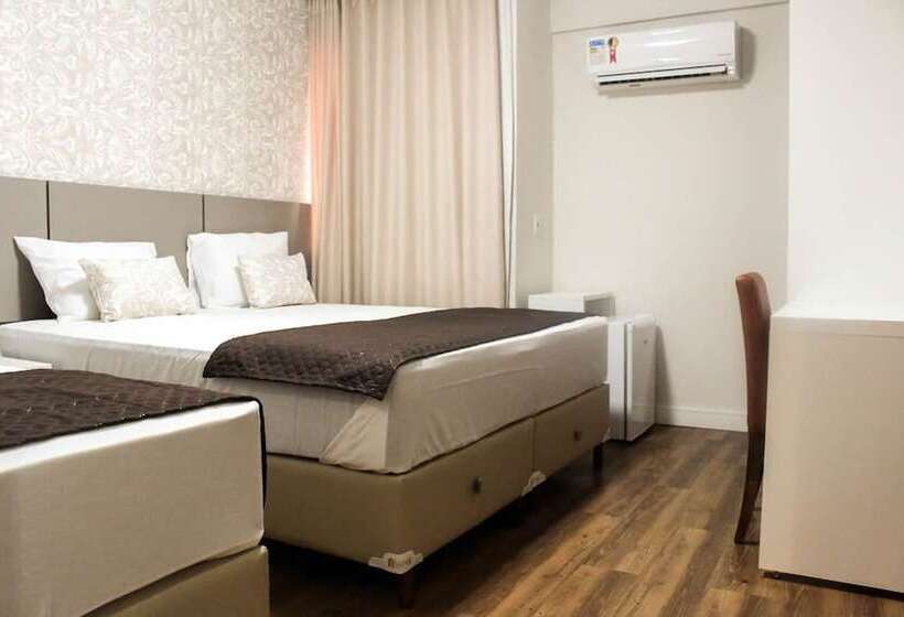 חדר דלוקס לשלושה, Caju De Ouro