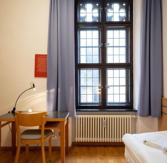 اتاق استاندارد یک نفره, Ev. Augustinerkloster Zu Erfurt