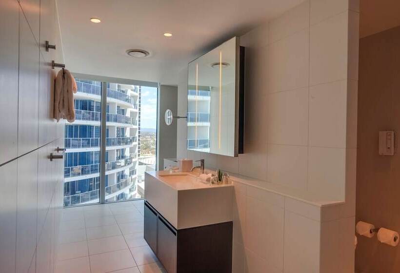 디럭스 룸, Hilton Surfers Paradise Hotel & Residences