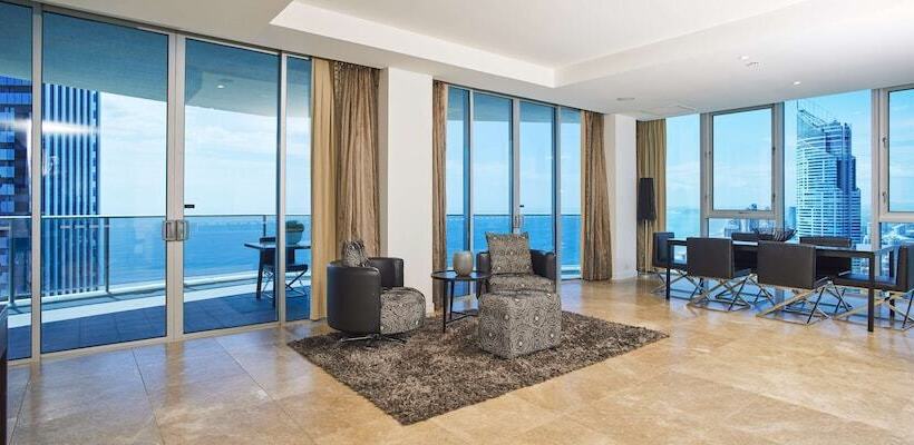 1 Bedroom Penthouse Apartment, Hilton Surfers Paradise Hotel & Residences