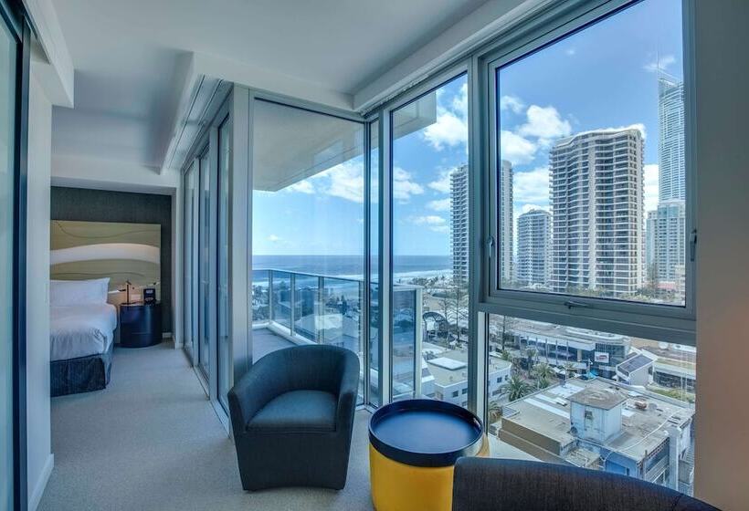 디럭스 룸, Hilton Surfers Paradise Hotel & Residences
