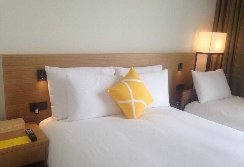 Quarto Familiar, L7 Myeongdong By Lotte