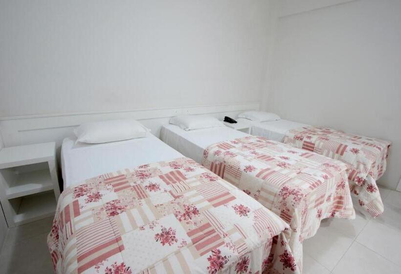 חדר דלוקס לשלושה, Life Hotel Torres