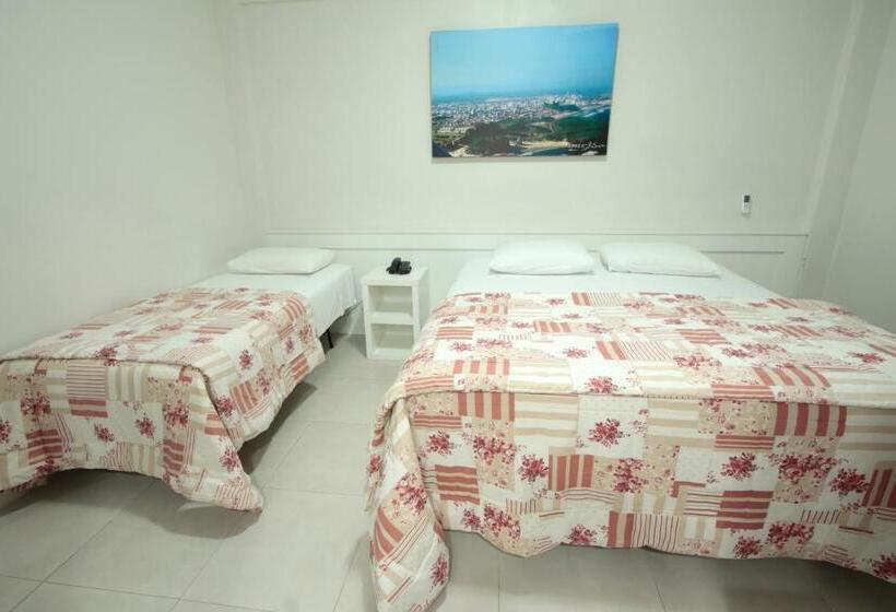 חדר דלוקס לשלושה, Life Hotel Torres