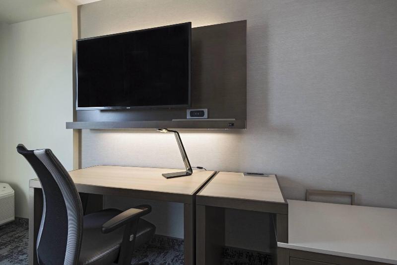 חדר דלוקס לשלושה, Life Hotel Torres