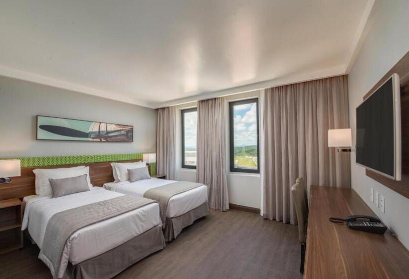 高级大房间, Linx Confins