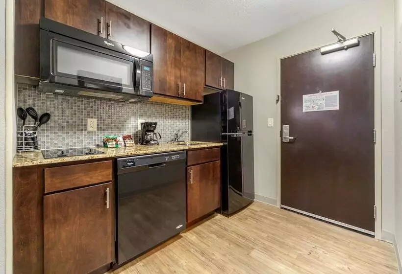 Sviitti, Mainstay Suites Lincoln University Area
