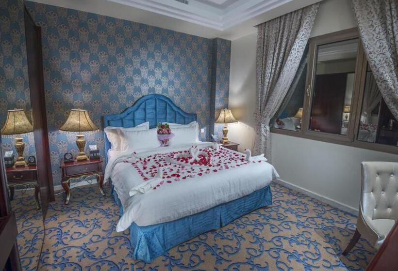 סוויטה אקזקיוטיב, Mira Trio