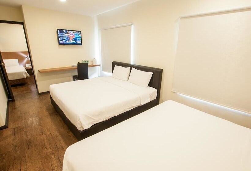 패밀리 룸, Nagoya Inn