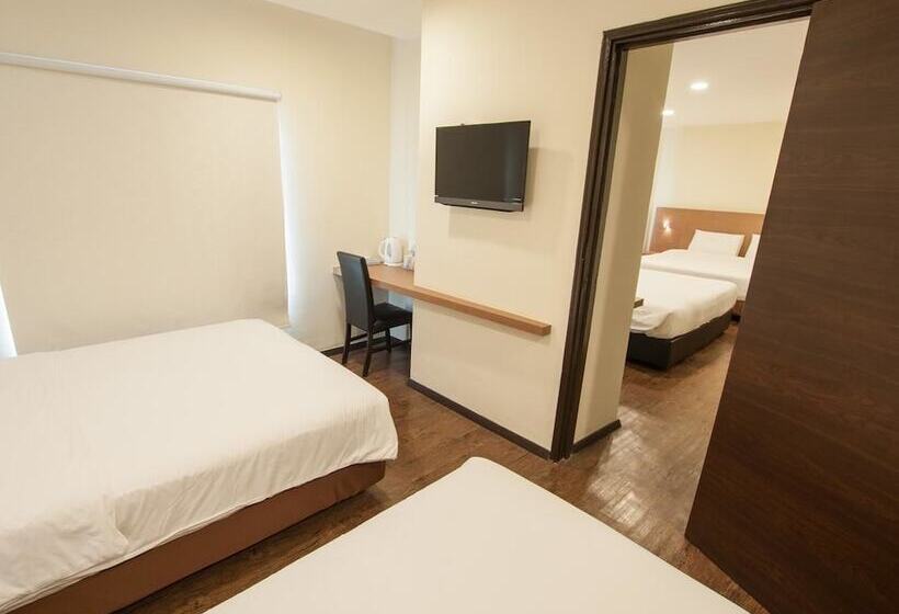 스탠다드 트리플 룸, Nagoya Inn