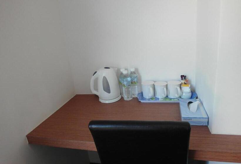 스탠다드 트리플 룸, Nagoya Inn