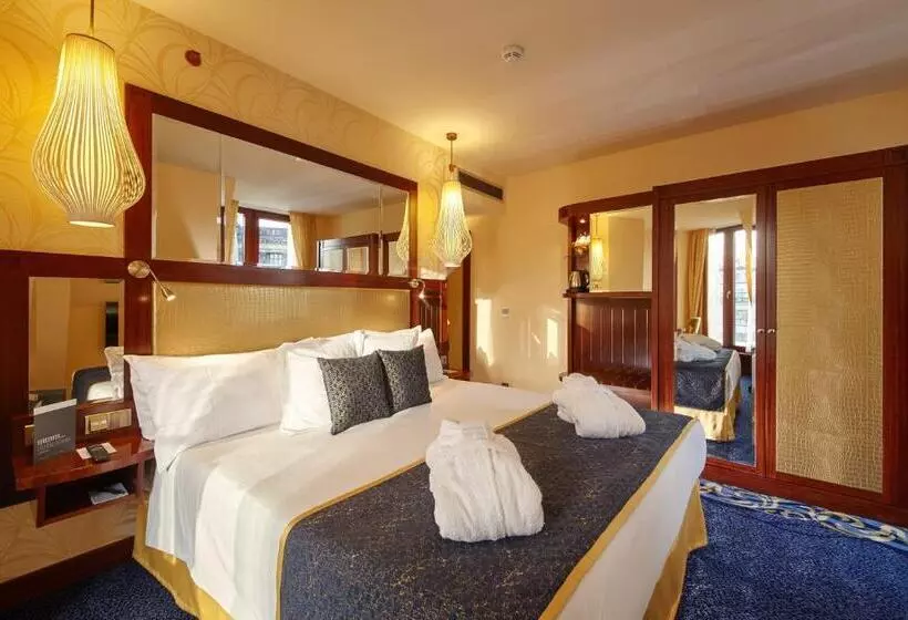 Deluxe-huone Kaupunkinäkymä, Occidental Praha Wilson