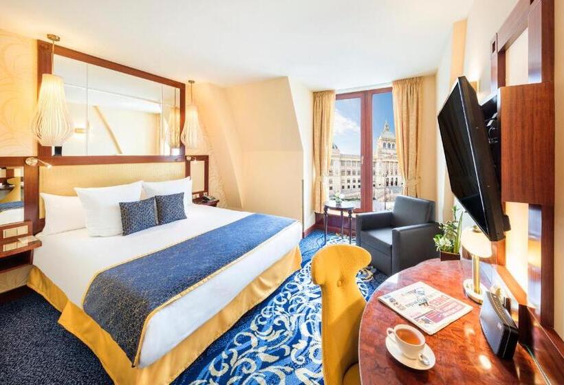 Quarto Deluxe Vista Cidade, Occidental Praha Wilson