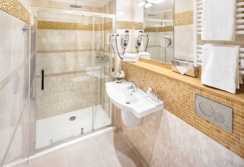 Quarto Familiar, Occidental Praha Wilson