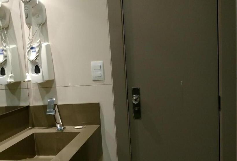 スタンダードトリプルルーム, Palmas Executivo